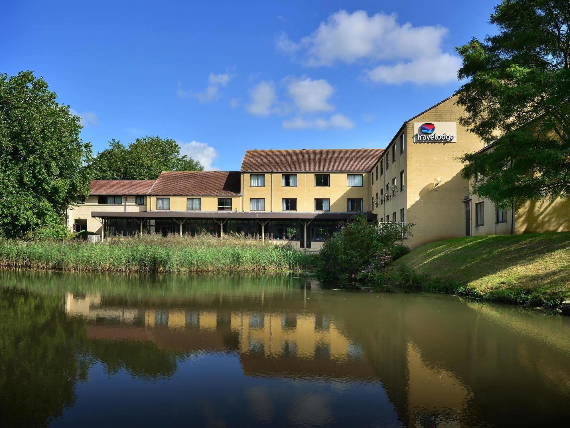 Travelodge Bath Waterside Экстерьер фото