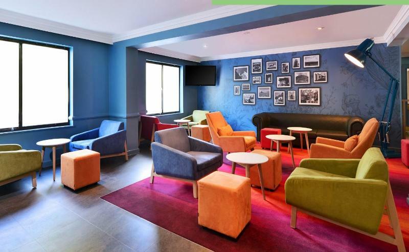 Travelodge Bath Waterside Экстерьер фото
